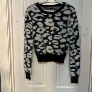 Freshman 1996 Women Black & White Pullover Sweater